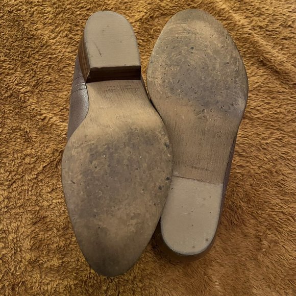 WHITE MOUNTAIN Brown Distressed Leather Rocky Studded Side Zip Ankle Boots 9.5M - Picture 8 of 9